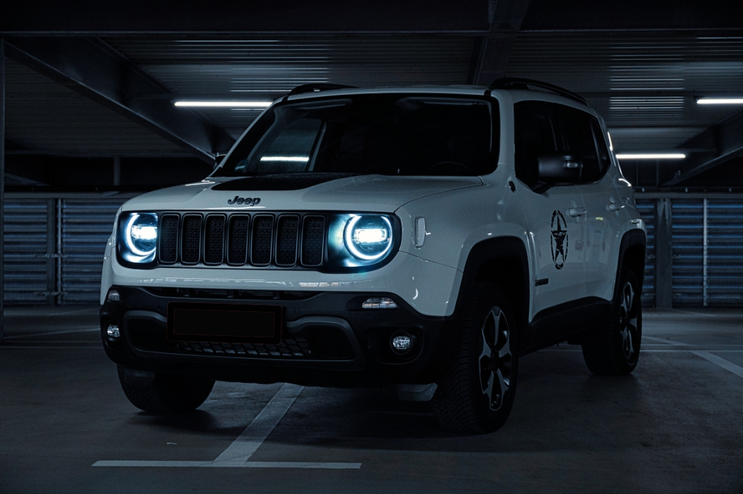 Mein 4xe Trailhawk im Parkhaus