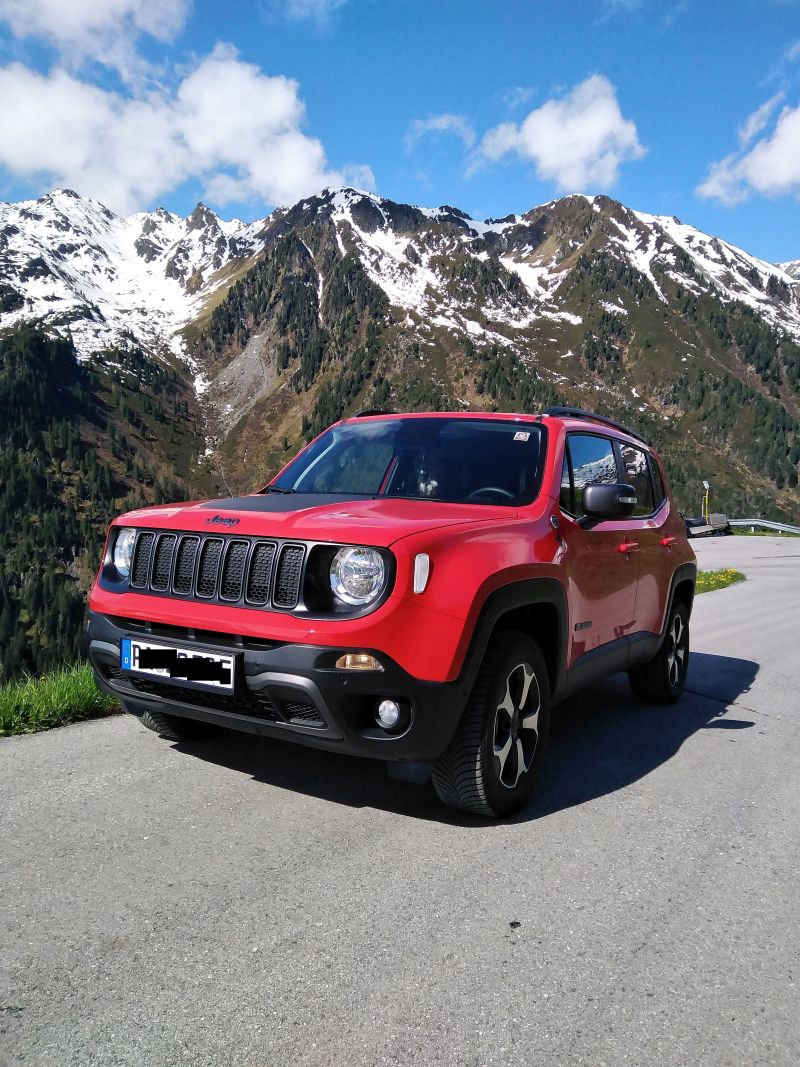 Jeep Renegade Trailhawk auf der Zillertaler Höhenstrasse